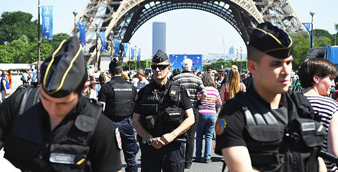 Seis mil policías garantizarán seguridad en París