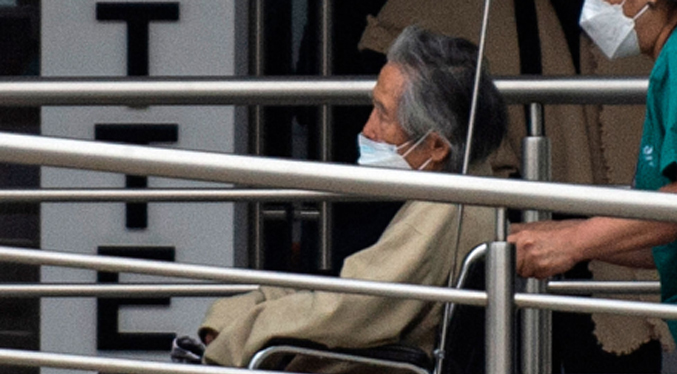 Trasladan a un hospital a Fujimori por “descompensación” de salud
