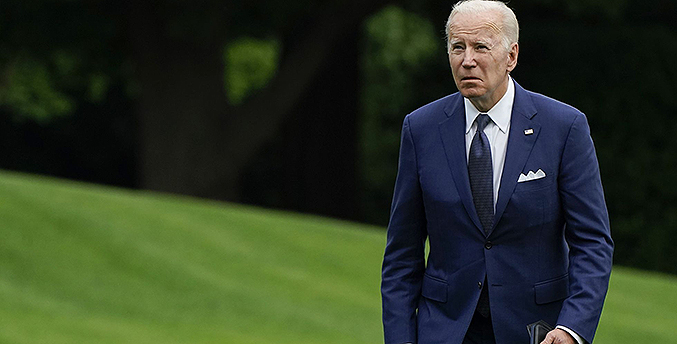 Biden viajará a Texas para reunirse con las familias de víctimas