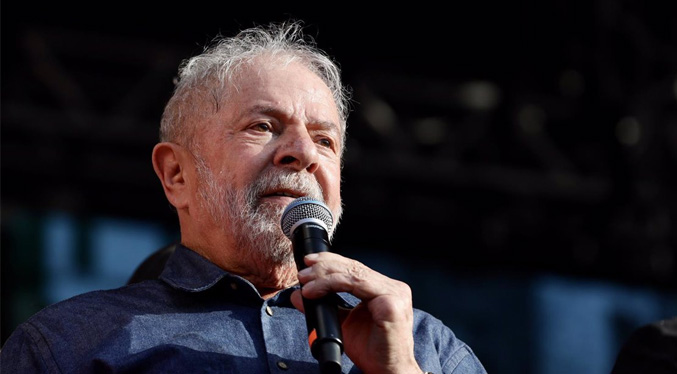 Lula pide a los colombianos votar por Petro