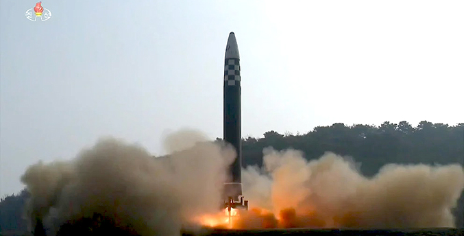 EEUU, Japón y Corea del Sur condenaron el lanzamiento de un misil balístico por parte de Pyongyang