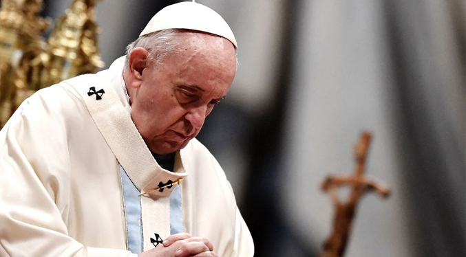 El Papa pide a los políticos que sean “protagonistas de la paz y no de la guerra”