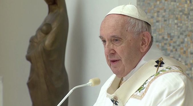 El Papa denuncia que además de Ucrania hay numerosos conflictos en curso en el mundo