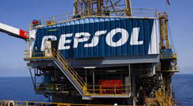 ABC: Repsol eleva a 1.147 millones de euros su riesgo patrimonial en Venezuela, Libia y Argelia