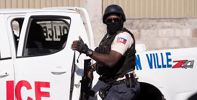 Secuestran un autobús en Haití con 17 personas, entre ellos 9 extranjeros