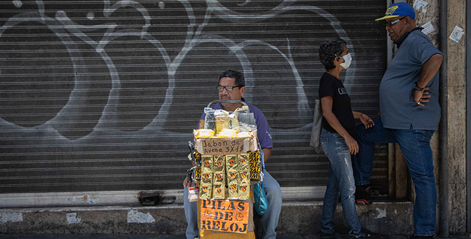 Faenas informales, el sustento del trabajador público en Venezuela