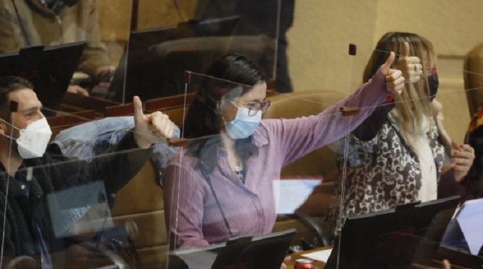 «Persona menstruante»: Polémica en Chile por proyecto de ley que no dice «mujer»