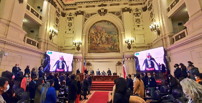 Constituyente chilena en recta final con entrega de borrador el lunes