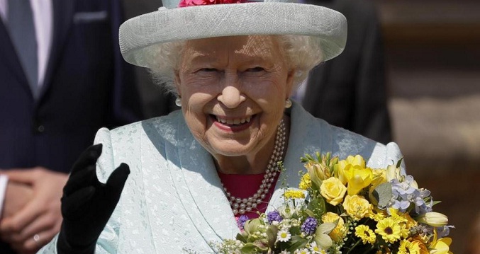 Isabel II no asistirá a las tradicionales fiestas en los jardines de Buckingham