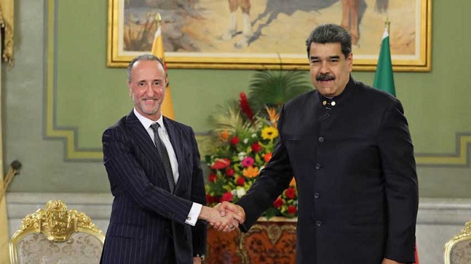 Maduro recibe cartas credenciales de nuevo embajador portugués