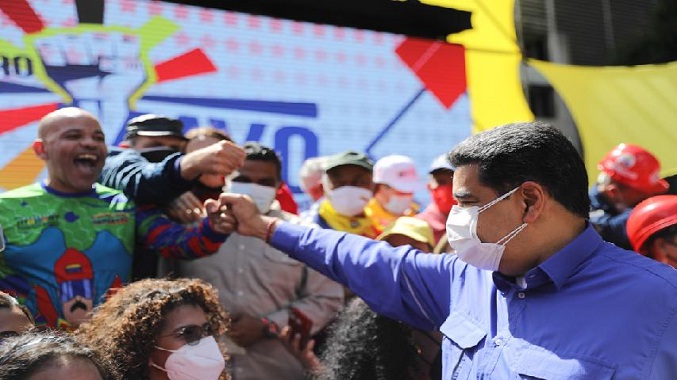 Maduro anuncia bono compensatorio para jubilados de 10 mil bolívares