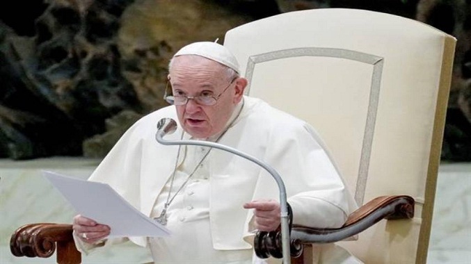 Papa pide cese de «circulación indiscriminada de armas» tras masacre en Texas