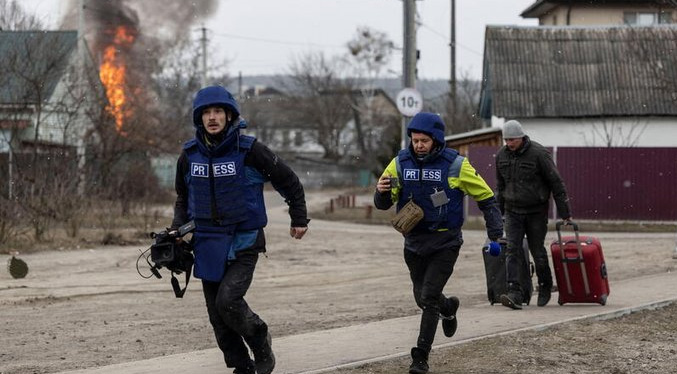 La UE denuncia que Rusia ha puesto como objetivo a los periodistas en Ucrania