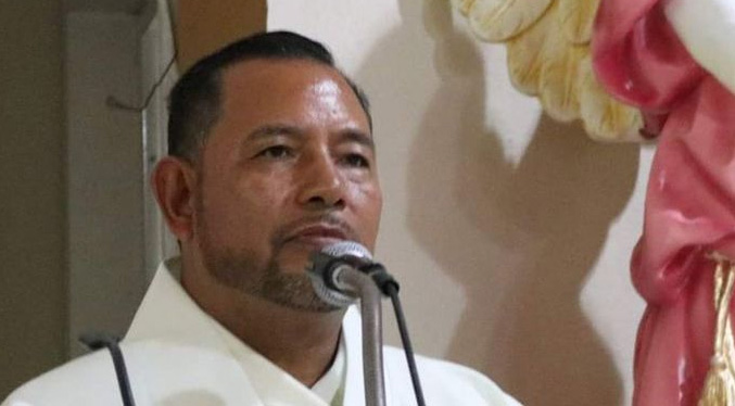 Asesinan a golpes a un sacerdote mexicano encargado de la Casa del Migrante en la frontera con EEUU