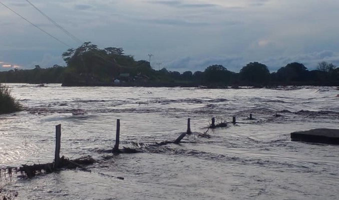 Siete sectores de la parroquia Urribarí de Colón están «completamente aislados» por inundaciones