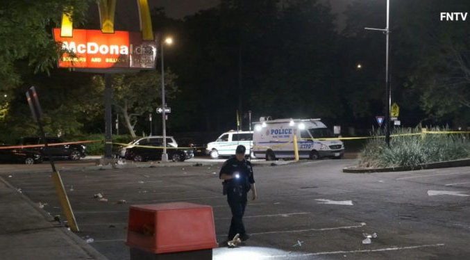 Tiroteo afuera de McDonald’s en Chicago deja dos muertos y ocho heridos