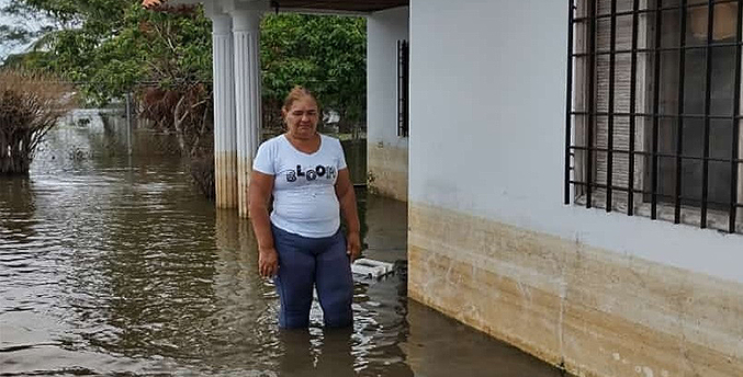 Mujeres productoras entre las afectadas por la ruptura del río Zulia