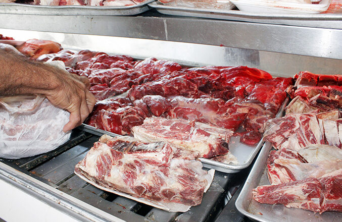 Aumento de la carne obliga a regresar a los tiempos del grano y hueso