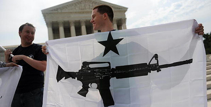Corte Suprema de EEUU amplía el derecho a portar armas en el país