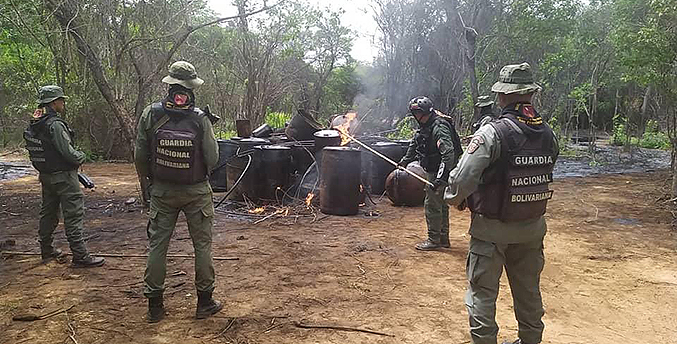 Fanb destruye centro clandestino de combustible en Zulia
