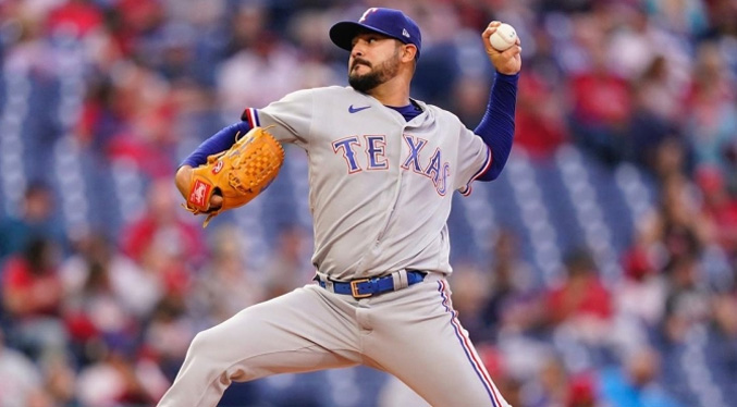 Martín Pérez designado Pitcher del Mes de la Liga Americana