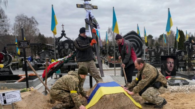 La ONU eleva a más de cuatro mil 200 los civiles muertos en Ucrania