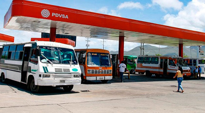 Transportistas piden mecanismos compensatorios por subida del gasoil