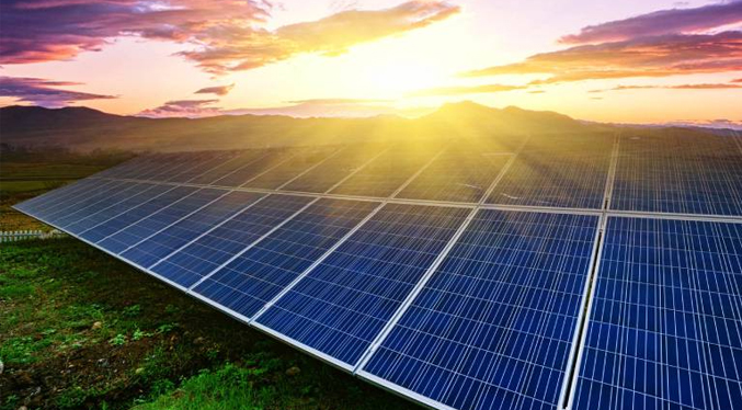 Gobierno evalúa instalar un parque de energía solar para estabilizar el sistema eléctrico