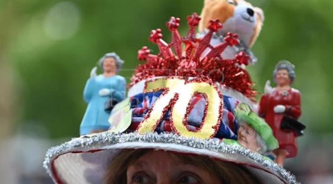 Reino Unido preparado para celebrar los 70 años del reinado de Isabel II