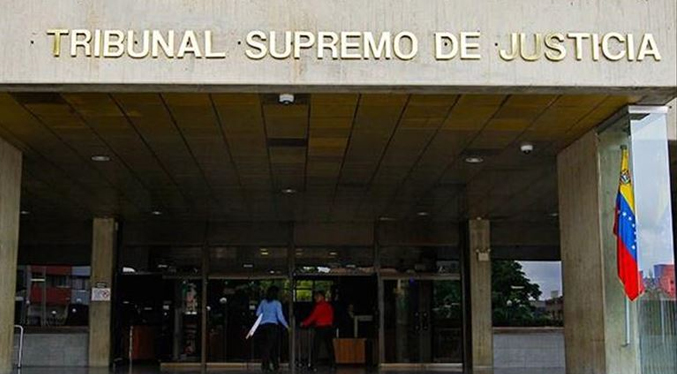 Oposición advierte de una estrategia judicial de Maduro para impedir la primaria