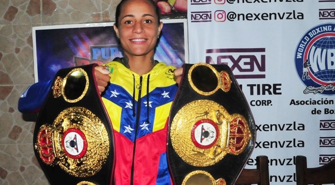 Venezolana Mayerlín Rivas mantiene el título Mundial de Boxeo al vencer a la mexicana