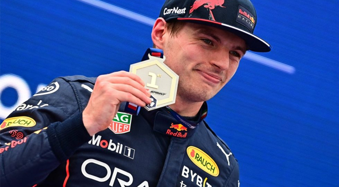 Verstappen conquista el Gran Premio de Azerbaiyán