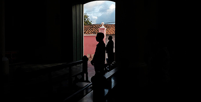 Sacerdotes condenados por abuso mantuvieron sus puestos en la Iglesia venezolana