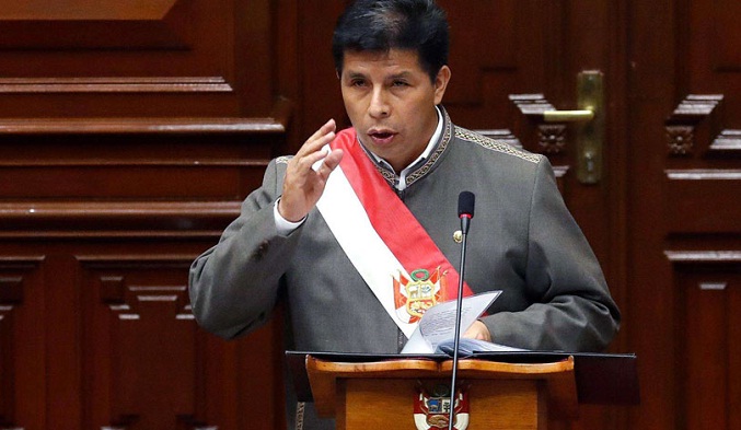 Fiscalía cita al presidente de Perú en investigación por presunta corrupción