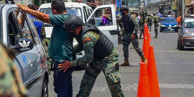 Decretan estado de excepción en cuatro provincias de Ecuador