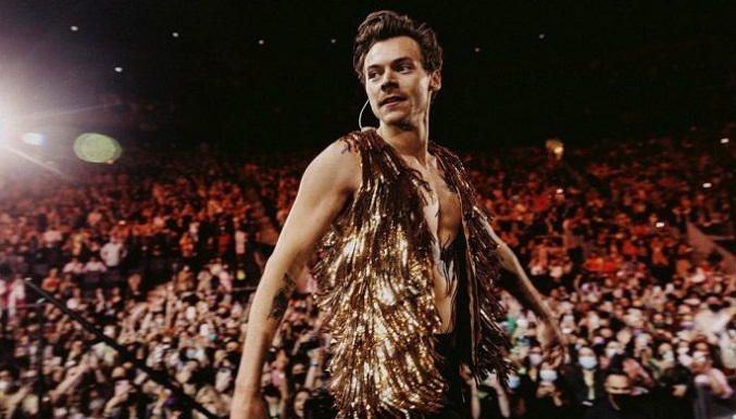 Fans de Harry Styles acampan en Buenos Aires a cinco meses de su concierto