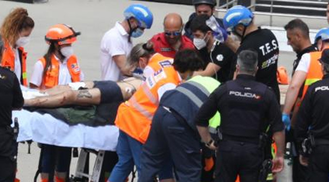 Dos heridos deja colapso de un escenario en un festival de música en España