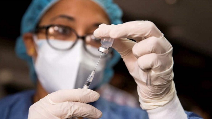 OMS: Vacunados que pasaron el COVID-19 son los mejor inmunizados