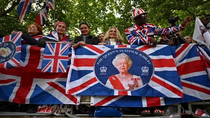 Reino Unido celebra los 70 años del reinado de Isabel II