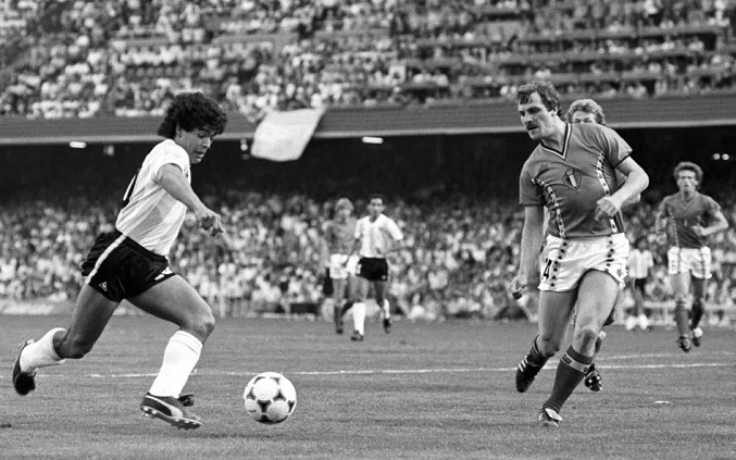 Se cumplen 40 años del primer partido de Maradona en un Mundial