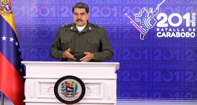 Maduro llama a la construcción de un Ejército unido