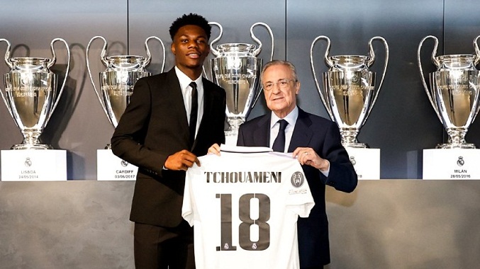 Aurélien Tchouaméni firma su contrato con el Real Madrid