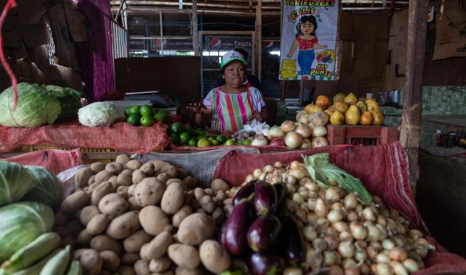 Salario mínimo en Venezuela sólo cubre 5 % de los productos de primera necesidad