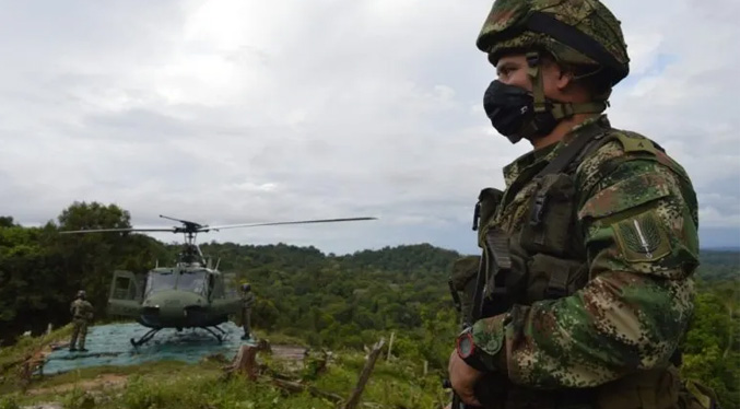 Un soldado mata por aparente intolerancia a dos superiores en Colombia