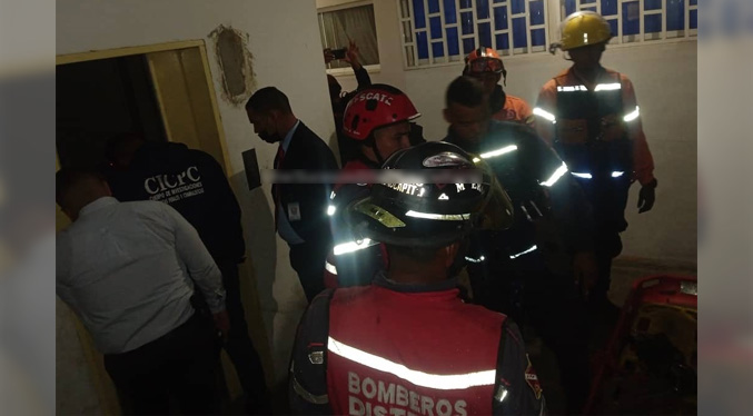 Muere niña al desplomarse por fosa de ascensor en Caracas