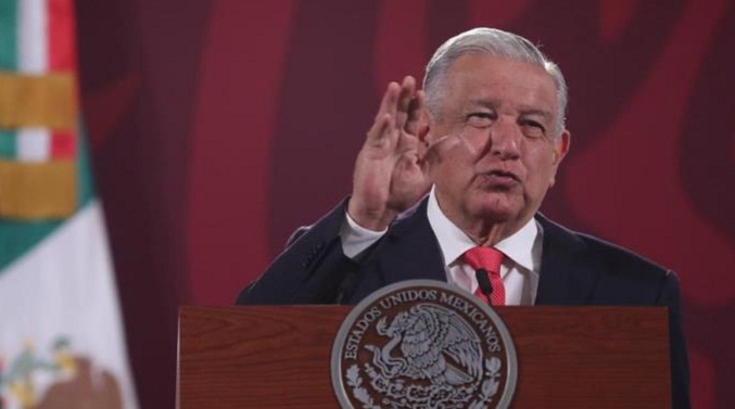 López Obrador promete defender a los migrantes mexicanos en reunión con Biden