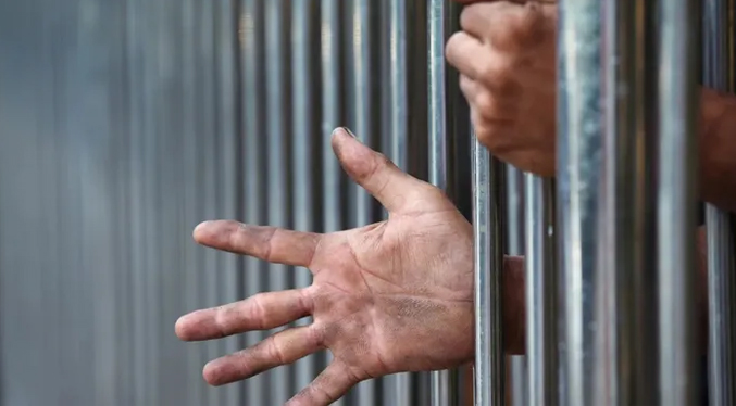 Liberan a nueve migrantes venezolanos detenidos en Curazao