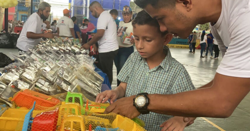 Gobernación de Zulia celebra el Día del Niño con múltiples actividades familiares