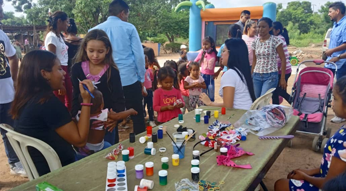 Sukuaypaa Wayuu y Barberos con propósito llevan alegría a los niños de Jesús Enrique Lossada