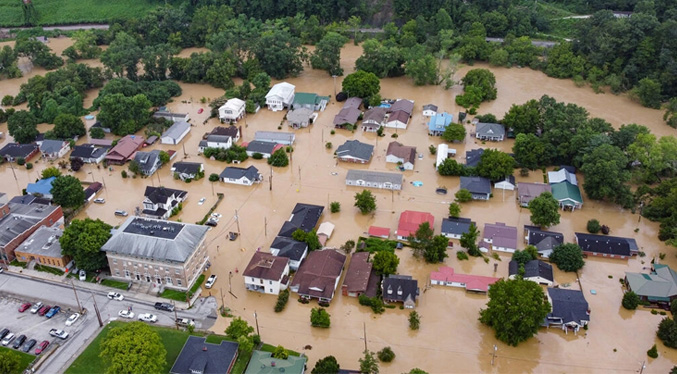 Al menos 15 muertos en las «peores» inundaciones en estado de Kentucky, EEUU